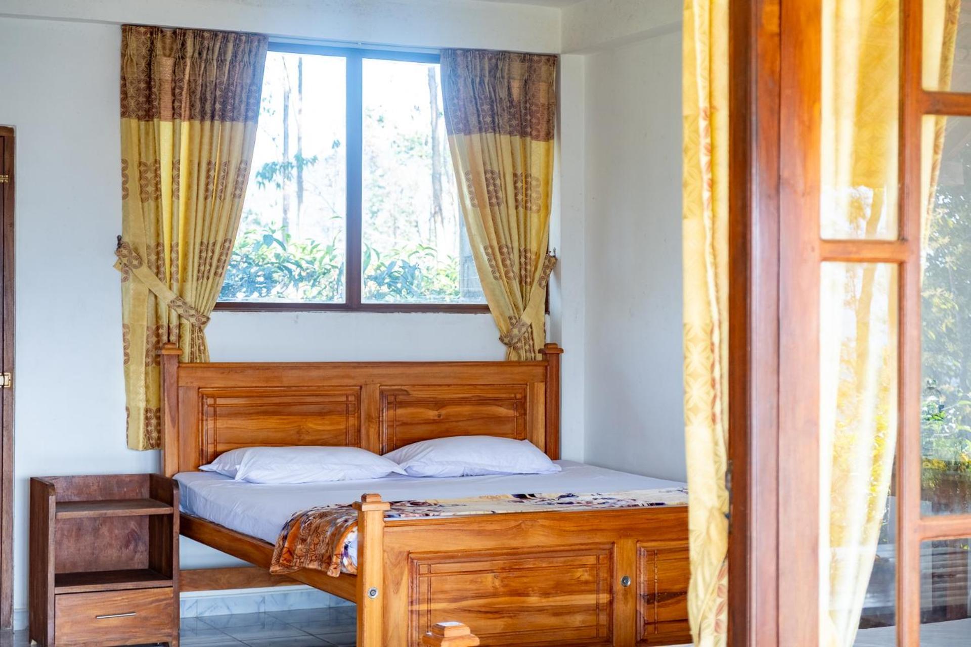 Ella Mountain Palace Kültér fotó